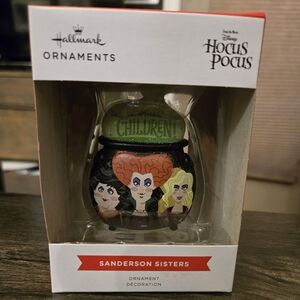 New Hallmark Disney Hocus Pocus Cauldron Christmas Ornament